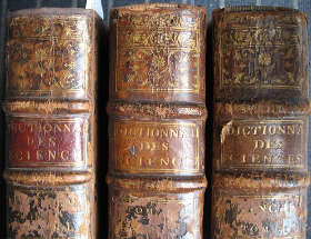 Détail reliure encyclopédie Diderot